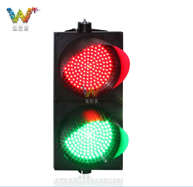 300 millimetri-traffico-light_01 300mm-traffic-light_01